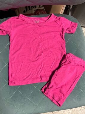 Kyte BABY Hot Pink short Sleeve Tee and Short Set
